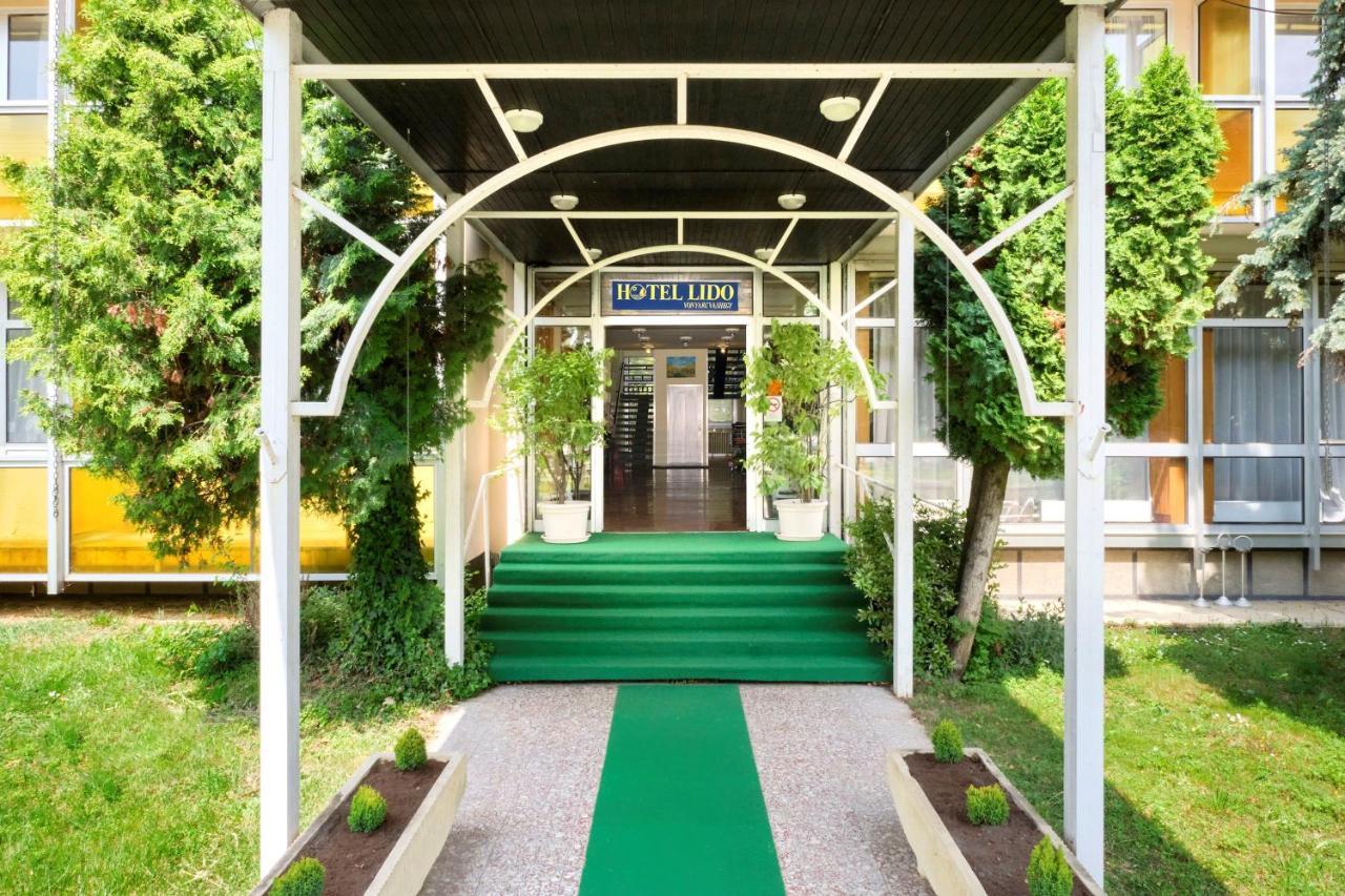 Hotel Retro Lido - Vonyarcvashegy Exterior foto